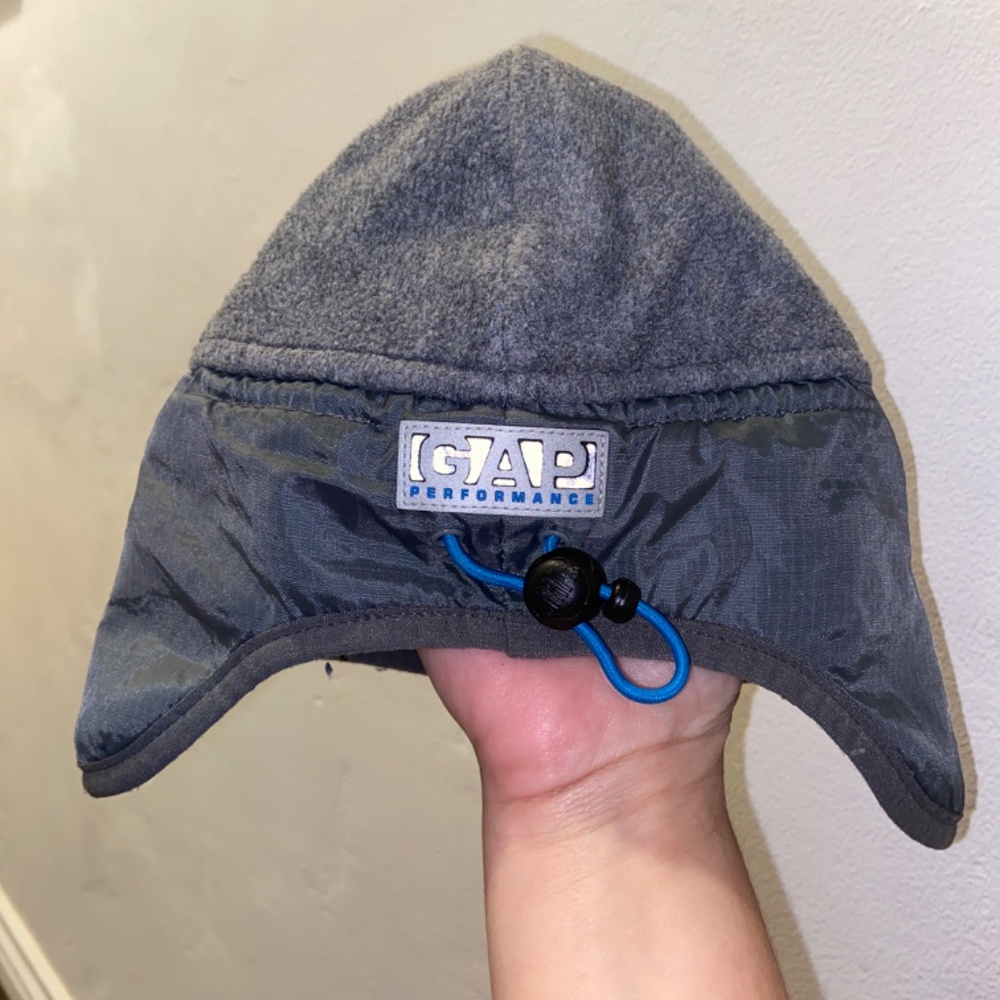 GAP PERFORMANCE GRAY FLEECE TRAPPER HAT WINTER SNOW CAP SZ S 5-6